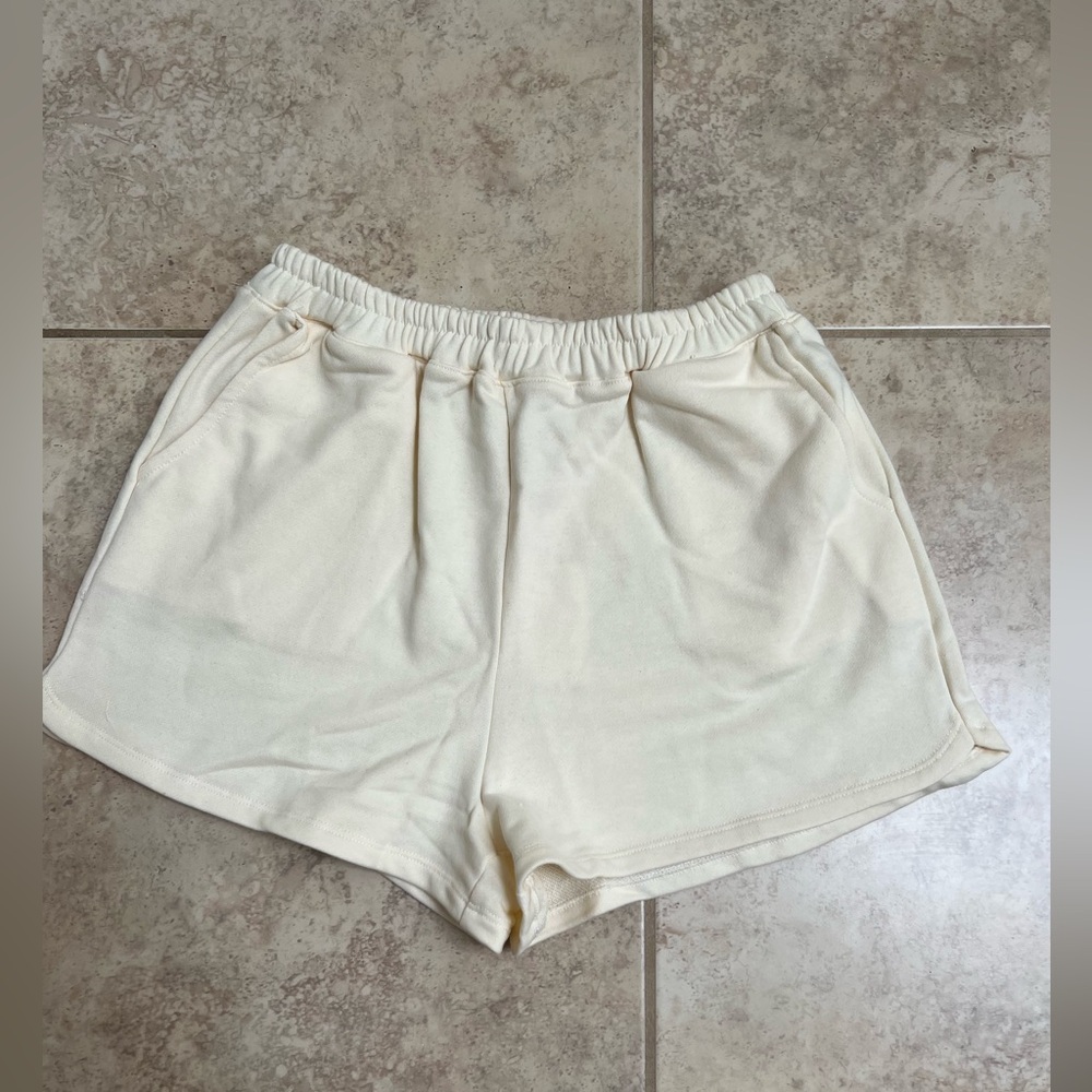 NWT Sadie & Sage Shorts sizes small